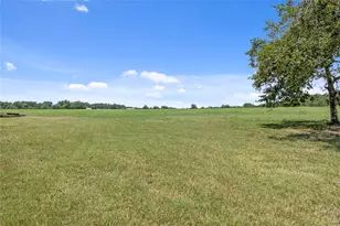 451 Pleasant Grove Rd, Elgin, TX 78621 - Photo 14