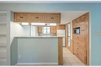 1510 W North Loop Boulevard #212, Austin, TX 78756 - Photo 6