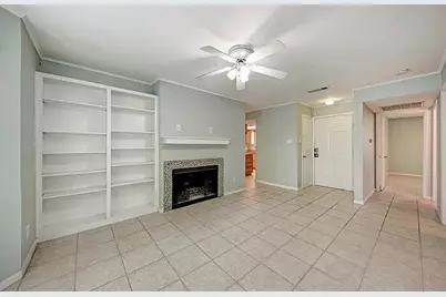 1510 W North Loop Boulevard #212, Austin, TX 78756 - Photo 2