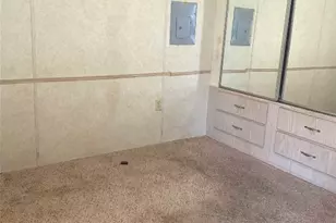 125 Kellar, Smithville, TX 78957 - Photo 10