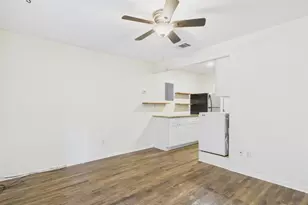 1106 22nd St, Austin, TX 78705 - Photo 2