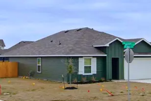 320 Wirecrested Dr, Lockhart, TX 78644 - Photo 1