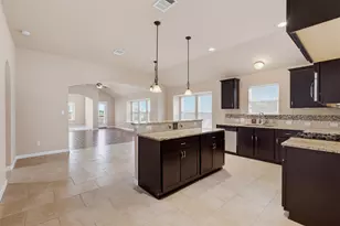 6033 Roma St, Round Rock, TX 78665 - Photo 2