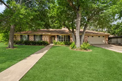 301 Tallwood Drive, Georgetown, TX 78628 - Photo 2