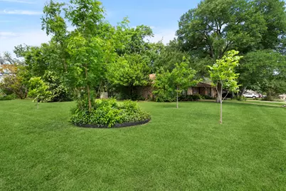 301 Tallwood Drive, Georgetown, TX 78628 - Photo 2