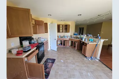 407 Saul Street, Hutto, TX 78634 - Photo 2