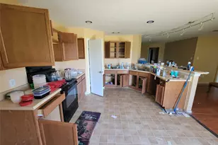 407 Saul St, Hutto, TX 78634 - Photo 2