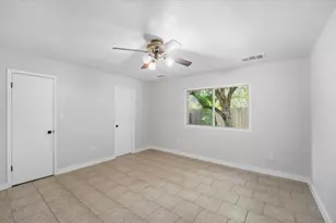 302 Shadow Bend Cove, Austin, TX 78745 - Photo 8