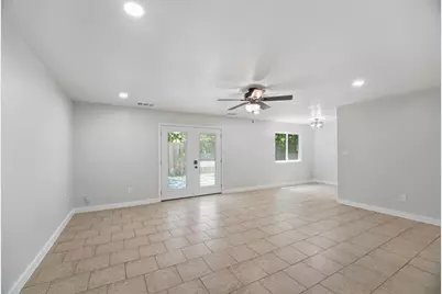 302 Shadow Bend Cove, Austin, TX 78745 - Photo 4
