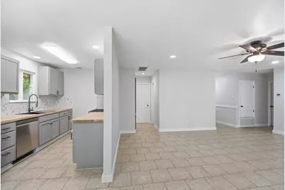 302 Shadow Bend Cove, Austin, TX 78745 - Photo 6