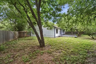302 Shadow Bend Cove, Austin, TX 78745 - Photo 14