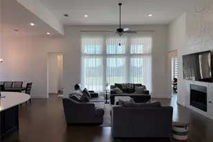 501 Calistoga Wheel, Liberty Hill, TX 78642 - Photo 4