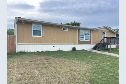 417 Lenora Drive, Taylor, TX 76574 - Photo 1
