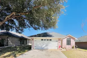 2149 W Keystone Dr, New Braunfels, TX 78130 - Photo 1