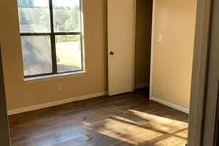 139 Elm Dr, Lockhart, TX 78644 - Photo 6