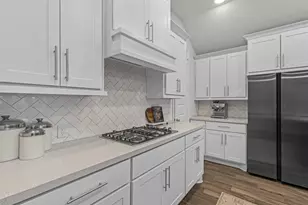 136 Lenera Dr, Liberty Hill, TX 78642 - Photo 12