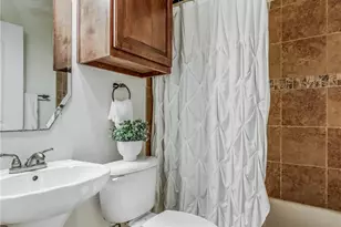 20638 Highland Lake Dr, Lago Vista, TX 78645 - Photo 18