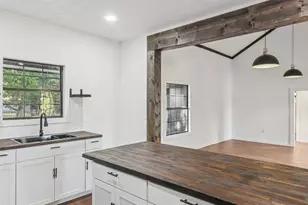 385 Alta Vista Dr, Bastrop, TX 78602 - Photo 8