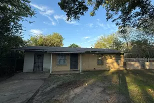 308 E Lola Dr, Austin, TX 78753 - Photo 2