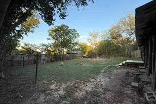 308 E Lola Dr, Austin, TX 78753 - Photo 22