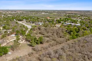 115 Pena Ct, Del Valle, TX 78617 - Photo 10