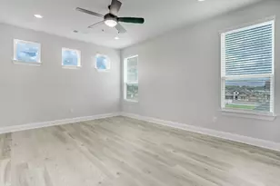 118 Periwinkle Ln, Bastrop, TX 78602 - Photo 4