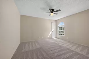 910 Duncan Ln, Austin, TX 78705 - Photo 12