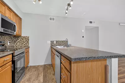 910 Duncan Lane #25, Austin, TX 78705 - Photo 10