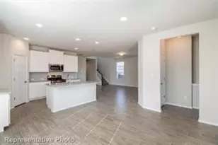 117 Crescent St, Georgetown, TX 78626 - Photo 2