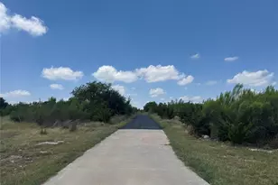220 Three Creeks Dr, Bertram, TX 78605 - Photo 32