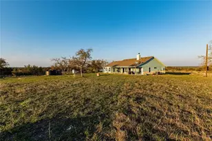 220 Three Creeks Dr, Bertram, TX 78605 - Photo 26