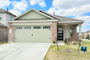 305 Milliner Loop, Hutto, TX 78634 - Photo 2