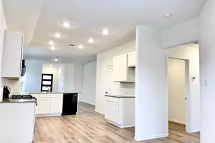 305 Milliner Loop, Hutto, TX 78634 - Photo 10