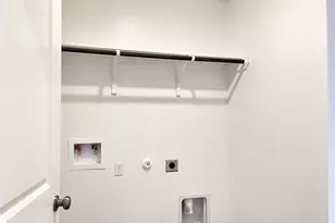 305 Milliner Loop, Hutto, TX 78634 - Photo 16