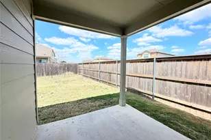 305 Milliner Loop, Hutto, TX 78634 - Photo 32