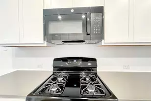 305 Milliner Loop, Hutto, TX 78634 - Photo 14