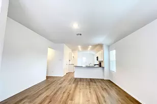 305 Milliner Loop, Hutto, TX 78634 - Photo 8