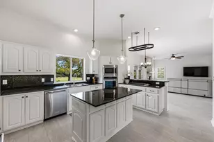 900 Canyonwood Dr, Dripping Springs, TX 78620 - Photo 10