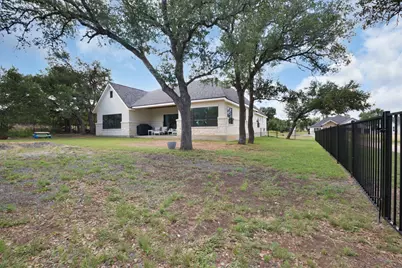809 John Price, Blanco, TX 78606 - Photo 16