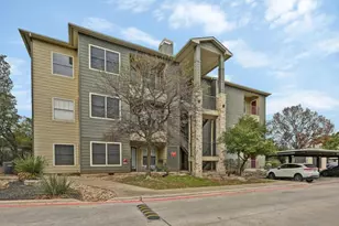 2320 Gracy Farms Ln, Austin, TX 78758 - Photo 2