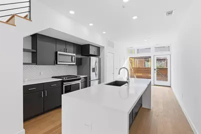 2002 E 7th Street #227, Austin, TX 78702 - Photo 2