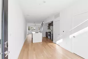 2002 E 7th St, Austin, TX 78702 - Photo 6