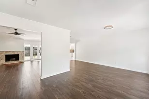 11307 Alhambra Dr, Austin, TX 78759 - Photo 6