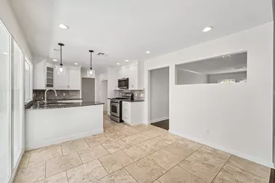 11307 Alhambra Drive, Austin, TX 78759 - Photo 14