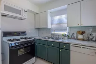 906 Capitol Ct, Austin, TX 78756 - Photo 4