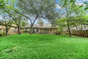3413 Cactus Wren Way, Austin, TX 78746 - Photo 10