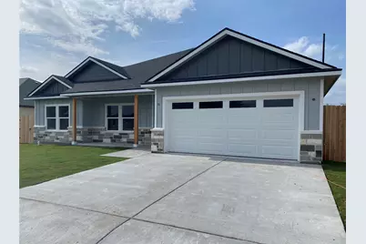 605 Cactus Street, Giddings, TX 78942 - Photo 2