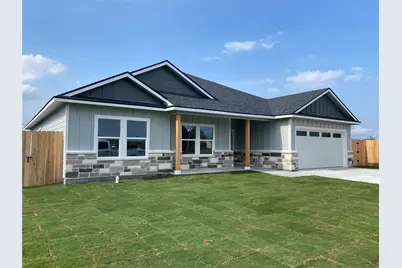 605 Cactus Street, Giddings, TX 78942 - Photo 1