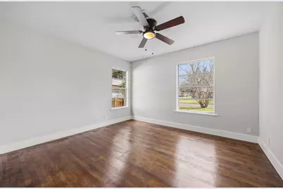 1402 Kent Street, Taylor, TX 76574 - Photo 20