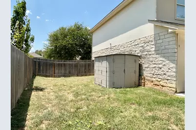 1405 Summercrest Boulevard, Georgetown, TX 78626 - Photo 30